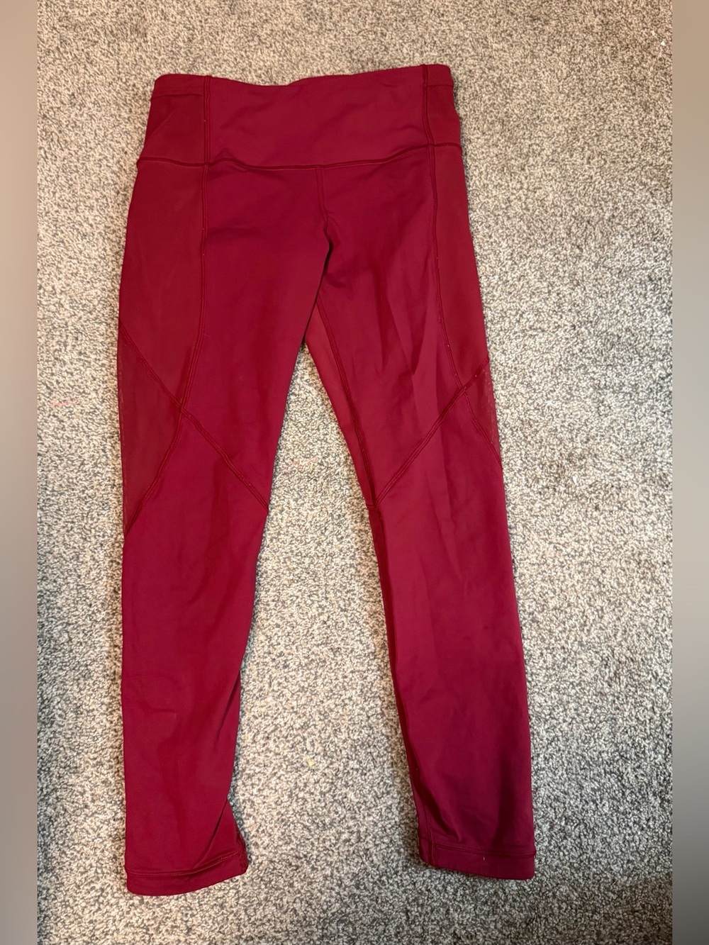 Women’s maroon lululemon size 8
Leggings